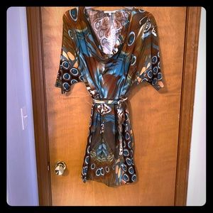 Tunic brilliant colors